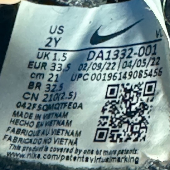 Nike Youth Tiempo Legend 9 Club Indoor Shoes Size 2 - Picture 5 of 5